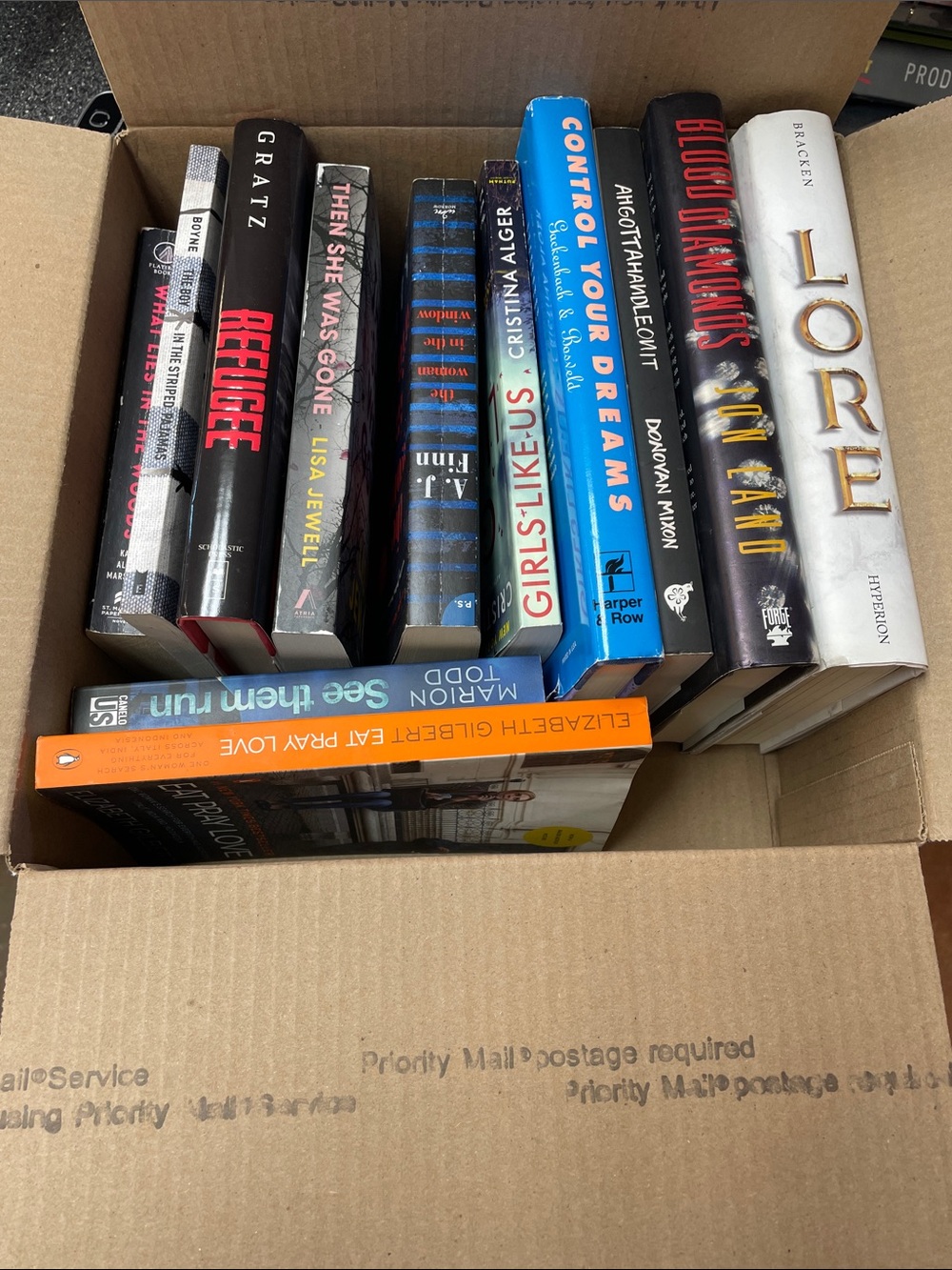 Box of books (12 books)